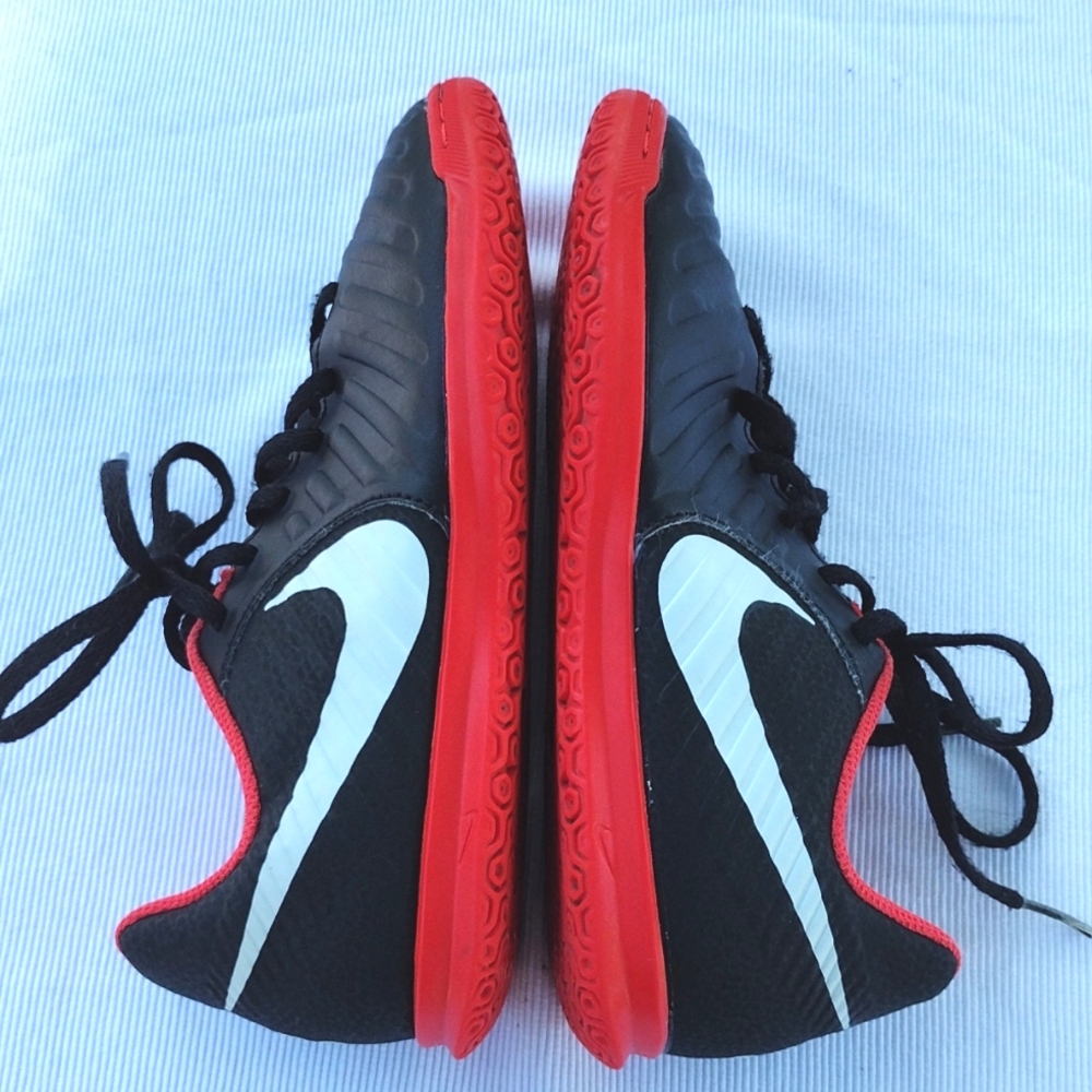 Nike Tiempo Youth Sneakers